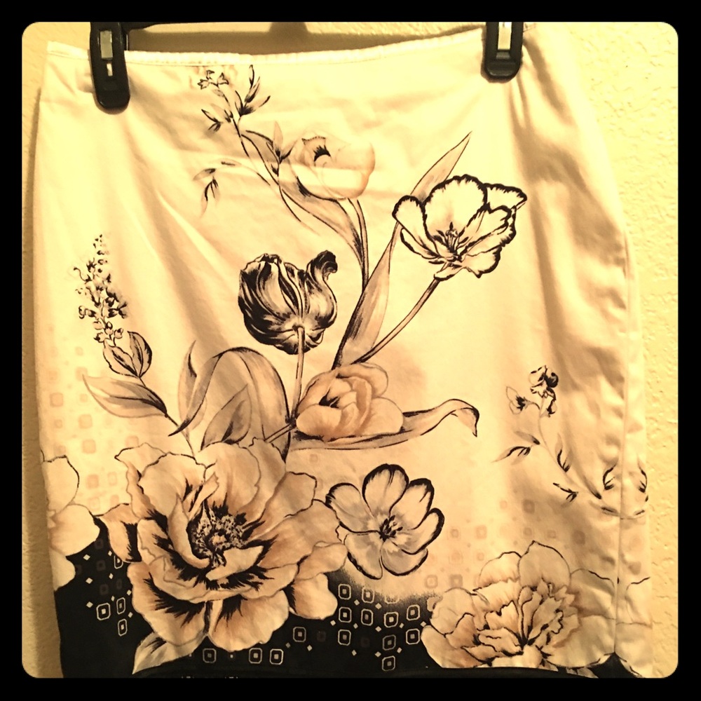 White House black market skirt